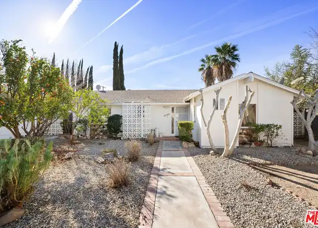 Property at 23522 Victory Blvd, Woodland Hills, CA, 91367, 3 beds, 2 baths, [object Object]