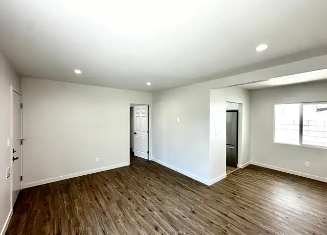 Property at 2304 N Frederic St, Burbank, CA, 91504, 1 bed, 1 bath, [object Object]