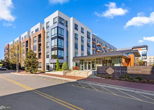 Property at 145 Riverhaven Dr Unit L01, Oxon Hill, MD, 20745, 1 bed, 1.5 baths, [object Object]