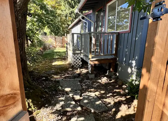 Property at 1934 SE 138th Ave Unit B, Portland, OR, 97233, 1 bed, 1 bath, [object Object]