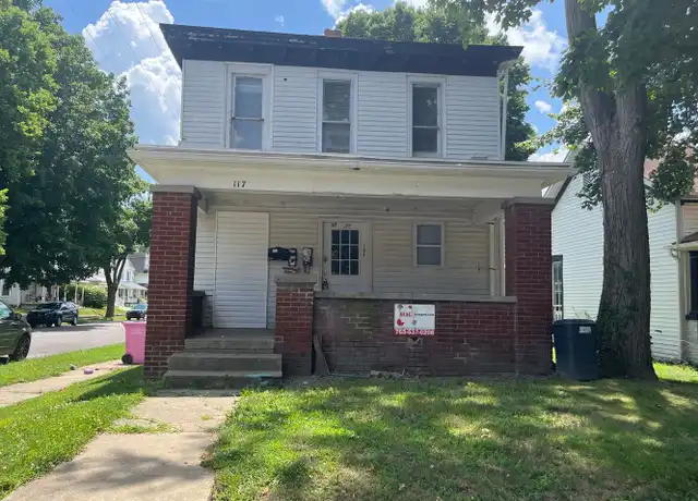 Property at 117 E College St Unit 200, Crawfordsville, IN, 47933, 2 beds, 1 bath, [object Object]