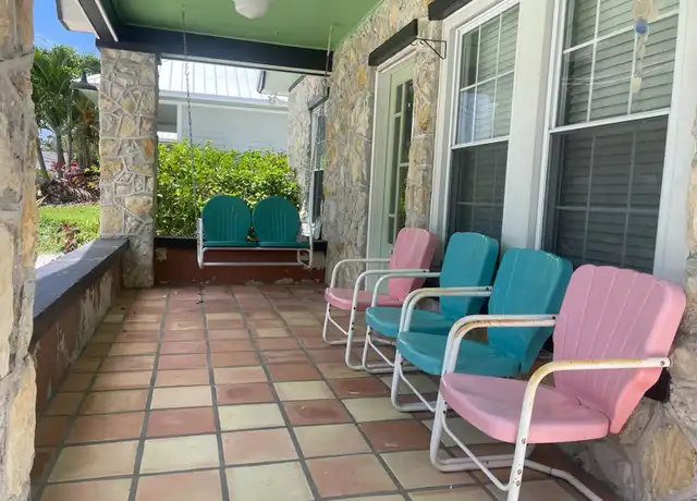 Property at 717 21st St W, Bradenton, FL, 34205, 3 beds, 2 baths, [object Object]