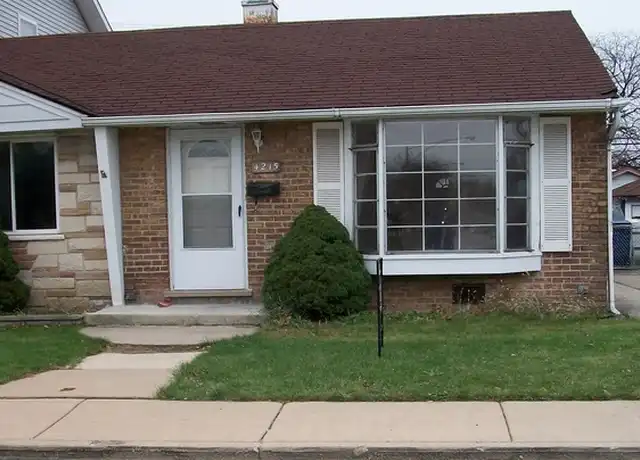 Property at 4215 W 87th St, Hometown, IL, 60456, 3 beds, 1 bath, [object Object]