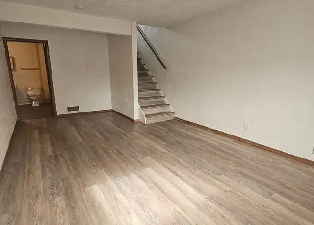 Property at 754 W 61st St Unit 754, Davenport, IA, 52806, 2 beds, 1.5 baths, [object Object]