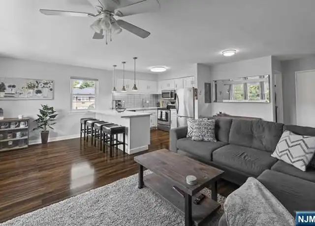 Property at 133 N Maple Ave Unit 133, Park Ridge, NJ, 07656, 1 bed, 1 bath, [object Object]