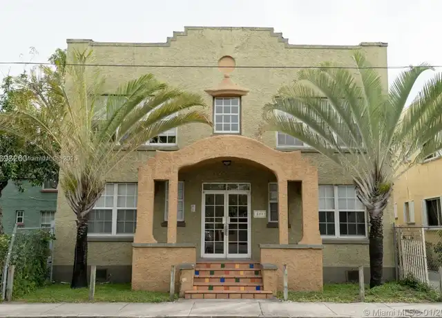 Property at 237 NW 10th Ave #3, Miami, FL, 33128, 1 bed, 1 bath, [object Object]