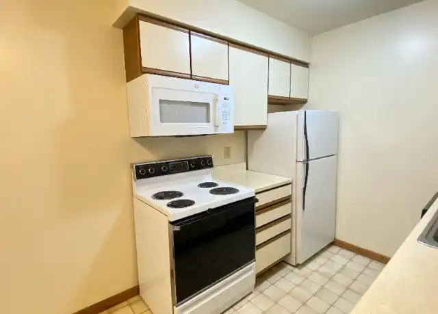 Property at 916 Kings Rd Unit 208, Schenectady, NY, 12303, 1 bed, 1 bath, [object Object]