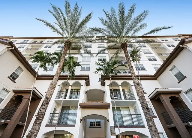 Photo of 33 E Camino Real, Boca Raton, FL 33432