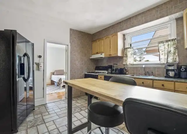 Property at 28 Wyoming Ave Unit 2, Malden, MA, 02148, 4 beds, 2 baths, [object Object]