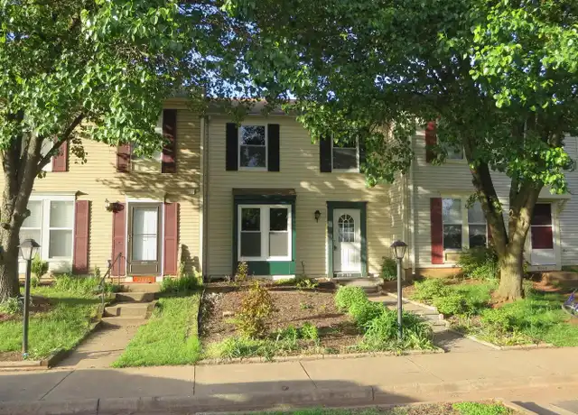 Property at 9038 Saint Steven Ct, Manassas Park, VA, 20111, 3 beds, 1.5 baths, [object Object]
