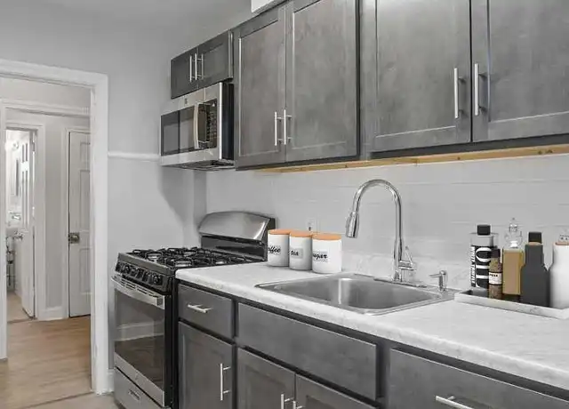 Property at Revere Crossing Apartments - 826 Guenther Ave, Lansdowne, PA, 19050, 2 beds, 1-2 bath, [object Object]