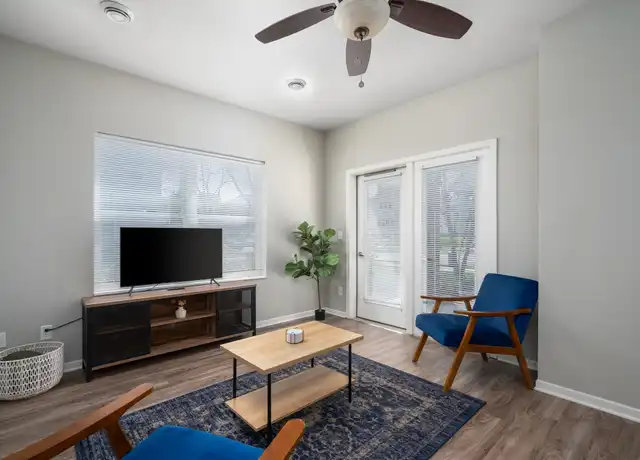 Property at 807 1st St SW Unit 200, Rochester, MN, 55902, 1 bed, 1 bath, [object Object]