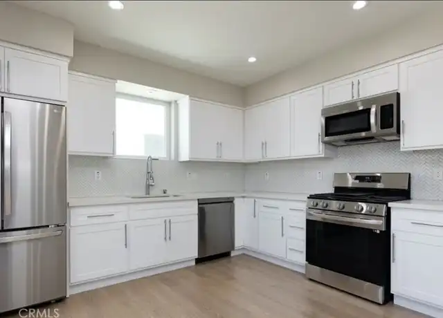 Property at 2234 S Crenshaw Blvd Unit 2232, Los Angeles, CA, 90016, 3 beds, 2.5 baths, [object Object]