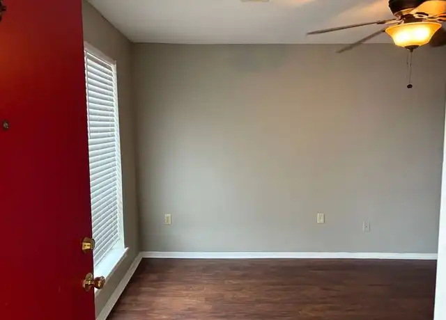 Property at 49 S Morrison St Unit 4, Memphis, TN, 38104, 2 beds, 1 bath, [object Object]
