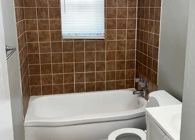 Property at 49 S Morrison St Unit 9, Memphis, TN, 38104, 2 beds, 1 bath, [object Object]