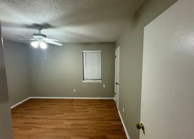 Property at 49 S Morrison St Unit 2, Memphis, TN, 38104, 2 beds, 1 bath, [object Object]