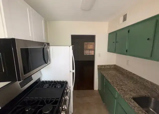 Property at 49 S Morrison St Unit 2, Memphis, TN, 38104, 2 beds, 1 bath, [object Object]