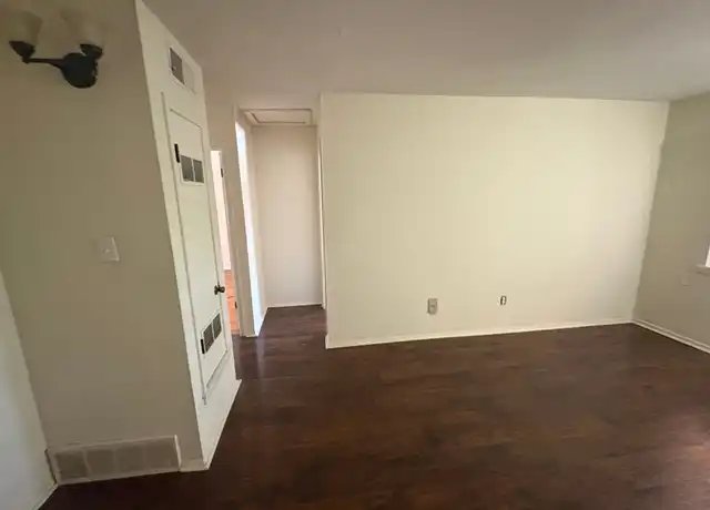 Property at 49 S Morrison St Unit 2, Memphis, TN, 38104, 2 beds, 1 bath, [object Object]