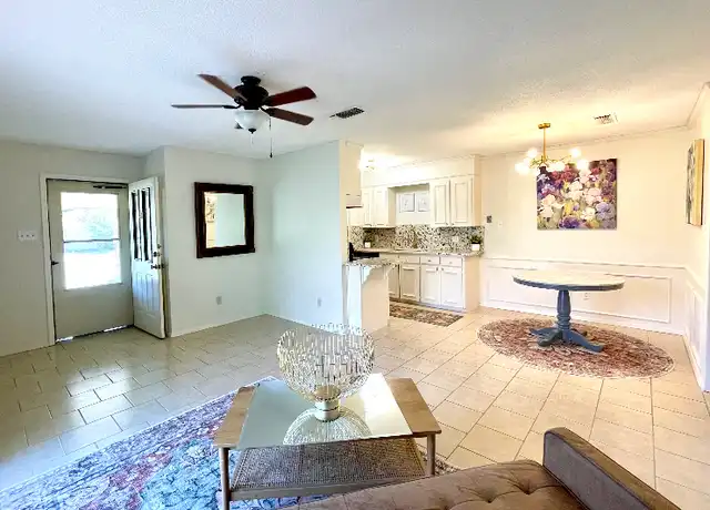 Property at 922 Terry Trl, Weatherford, TX, 76086, 2 beds, 1 bath, [object Object]