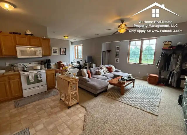 Property at 2606 N Bluff St Apt 208, Fulton, MO, 65251, 1 bed, 1 bath, [object Object]