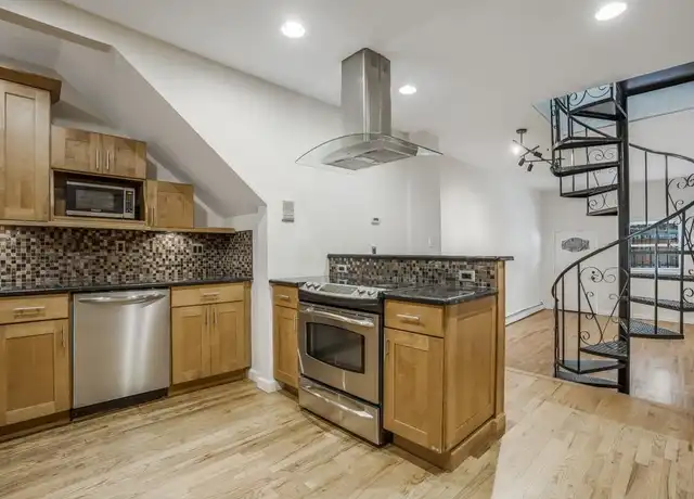Property at 115 Willow Ave #1, Hoboken, NJ, 07030, 3 beds, 2 baths, [object Object]
