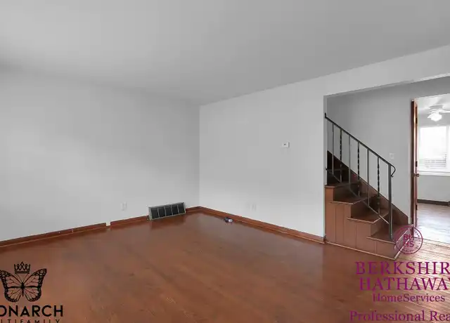 Property at 1699 Lonsdale Rd Unit 1719B, Columbus, OH, 43232, 2 beds, 1 bath, [object Object]