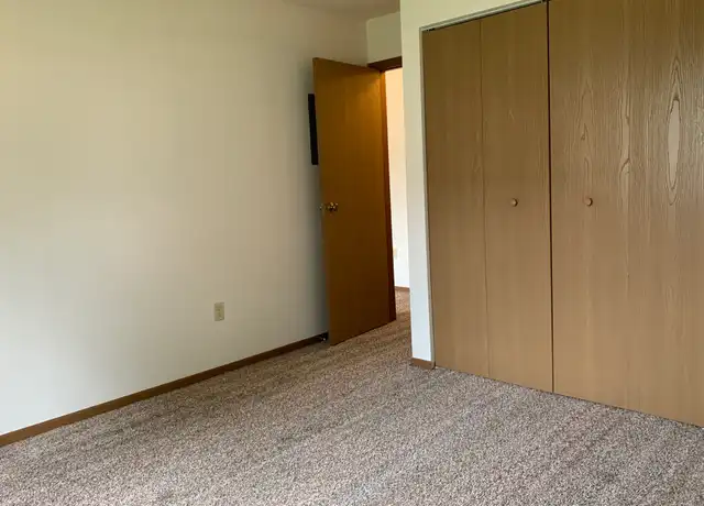 Property at 1415 14th Ave E Unit 7, West Fargo, ND, 58078, 2 beds, 1 bath, [object Object]