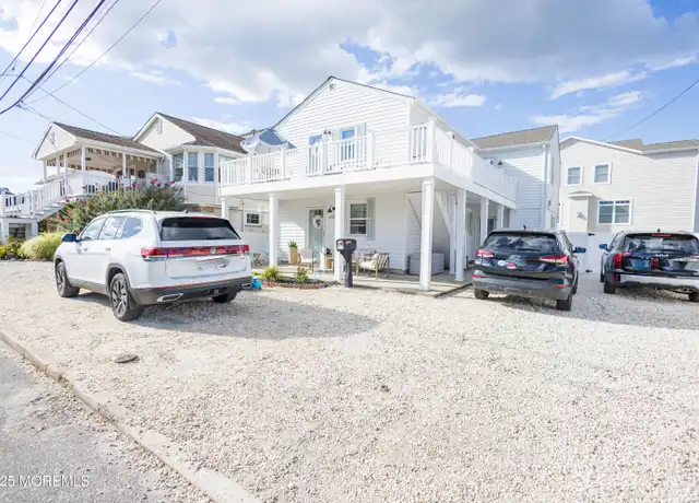 Property at 115 White Ave Unit Lower, Lavallette, NJ, 08735, 3 beds, 1 bath, [object Object]