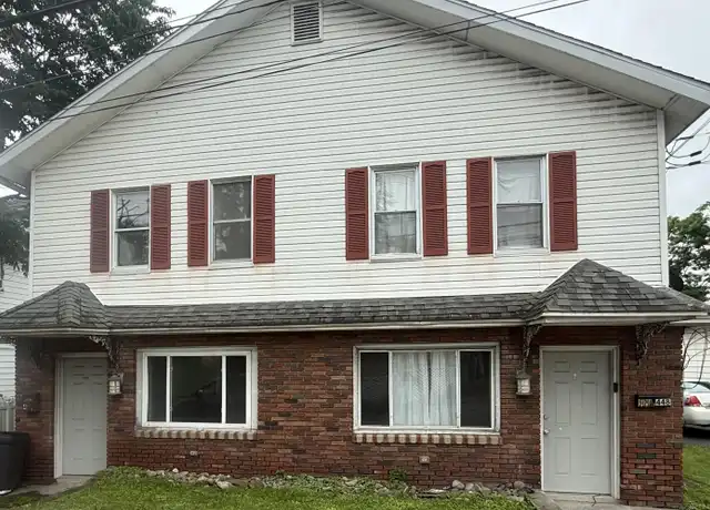 Property at 450 N Main St, Taylor, PA, 18517, 3 beds, 1.5 baths, [object Object]