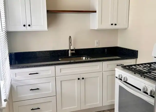 Property at 104 N Marshall St, Lancaster, PA, 17602, 1 bed, 1 bath, [object Object]