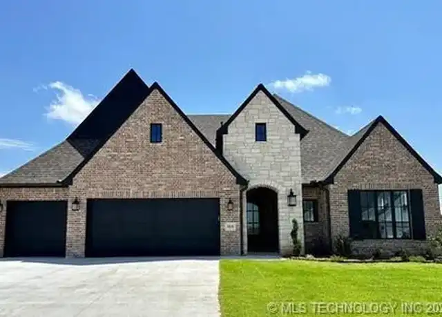 Property at 5810 E 126th Pl S, Bixby, OK, 74008, 4 beds, 2.5 baths, [object Object]