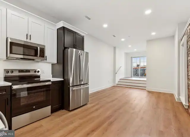 Property at 197 Bridge St Unit 203, Phoenixville, PA, 19460, 1 bed, 1 bath, [object Object]