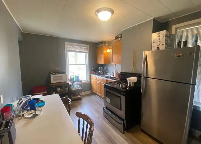 Property at 156 Warner St Unit 2, Cincinnati, OH, 45219, 2 beds, 1 bath, [object Object]