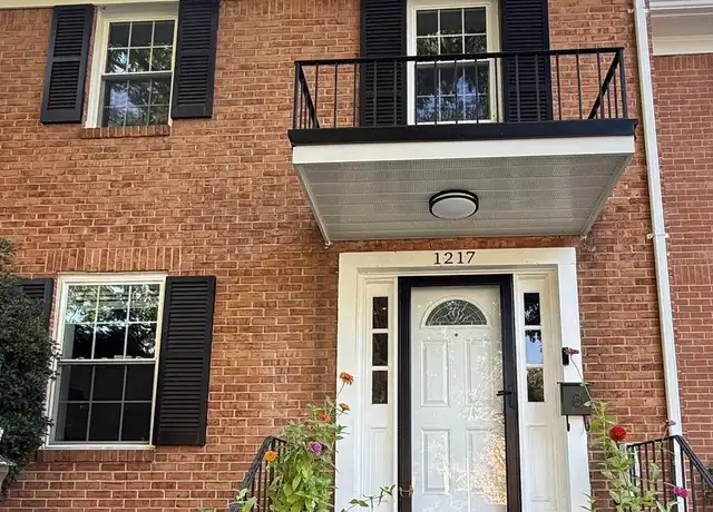Property at 1217 Fox Run Pl, Woodbridge, VA, 22191, 3 beds, 3 baths, [object Object]