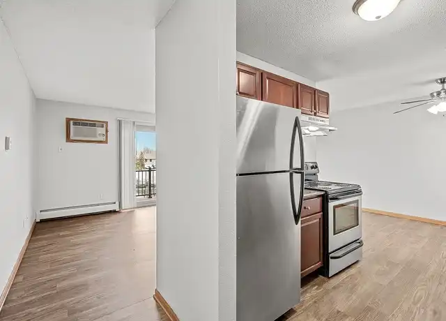 Property at River Ridge Apartments - 12911 Co Rd 5, Burnsville, MN, 55337, 1-3 bed, 1-1.5 bath, [object Object]