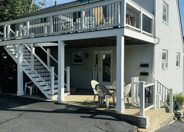 Property at 249 Pequot Ave, New London, CT, 06320, 2 beds, 1 bath, [object Object]