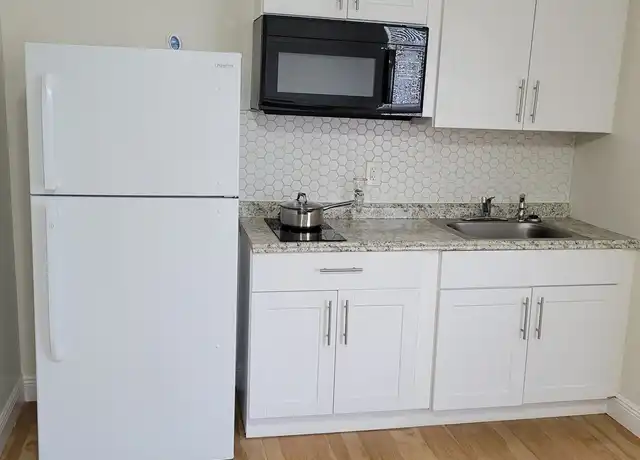 Property at 808 NW 19th St Unit H, Fort Lauderdale, FL, 33311, 0 beds, 1 bath, [object Object]