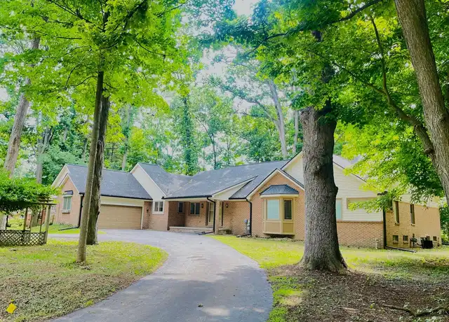 Property at 28118 Forestbrook Dr, Farmington Hills, MI, 48334, 4 beds, 2.5 baths, [object Object]