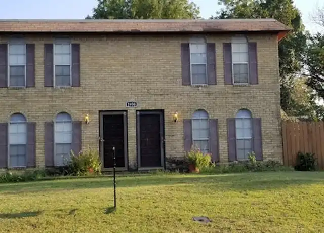 Property at 1930 W Sanford St Unit B, Arlington, TX, 76012, 2 beds, 1.5 baths, [object Object]