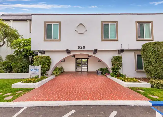 Property at Crestview Apartment Homes - 520 Calle La Roda, Camarillo, CA, 93010, 1-2 bed, 1 bath, [object Object]