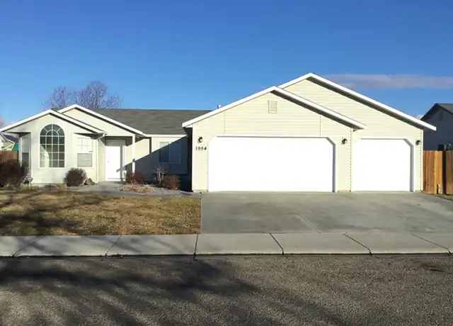 Property at 1954 N Duck Hawk Ave, Kuna, ID, 83634, 3 beds, 2 baths, [object Object]