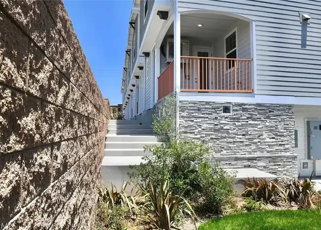 Property at 417 N Market St Unit B, Inglewood, CA, 90302, 3 beds, 2.5 baths, [object Object]