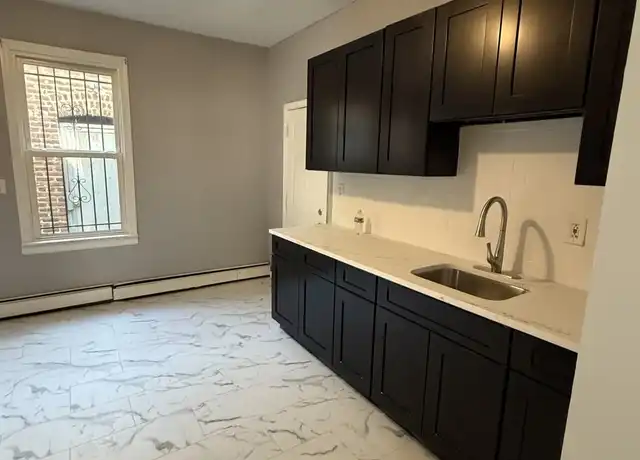 Property at 544 Grove St Unit 1, Irvington, NJ, 07111, 4 beds, 1 bath, [object Object]