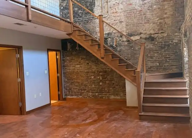 Property at 210 W Main St Unit Loft 204 vacant, Tupelo, MS, 38804, 2 beds, 1 bath, [object Object]