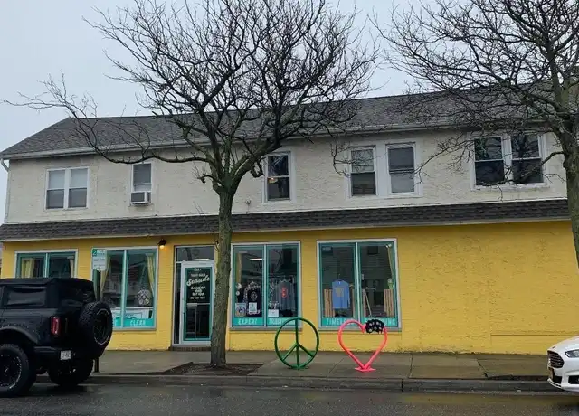 Property at 53 Arizona Ave, Long Beach, NY, 11561, 2 beds, 1 bath, [object Object]