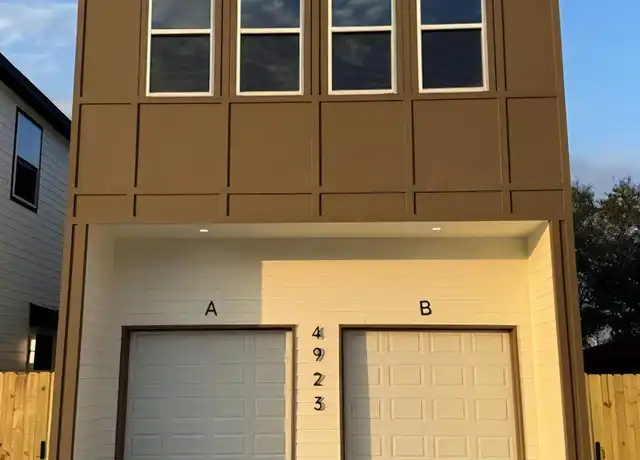 Property at 4923 Pederson St Unit B, Houston, TX, 77033, 3 beds, 2 baths, [object Object]