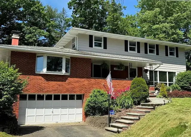 Property at 7 Exeter Dr, Endicott, NY, 13760, 4 beds, 2.5 baths, [object Object]