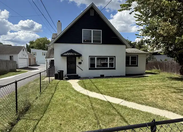 Property at 8 S Washington St Unit 2 Upstairs, Mechanicsburg, PA, 17055, 1 bed, 1 bath, [object Object]