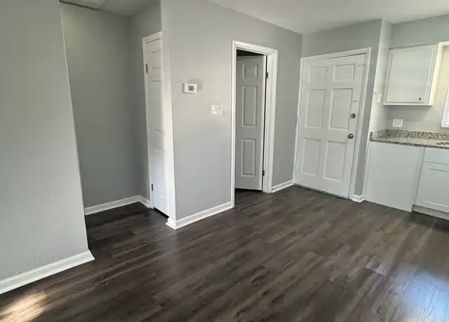 Property at 646 88th Ave N Unit 6, St. Petersburg, FL, 33702, 2 beds, 1 bath, [object Object]