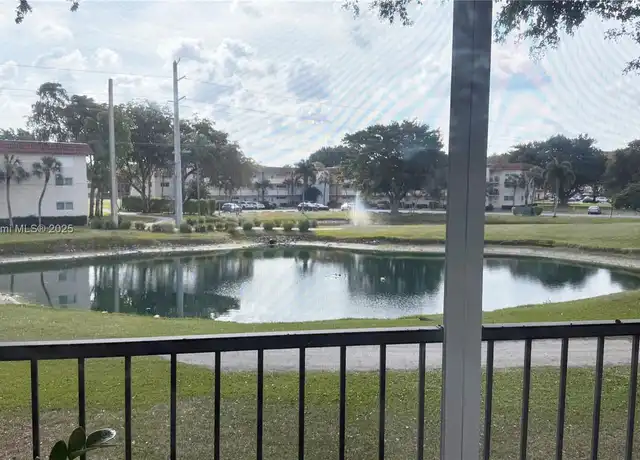 Property at 8970 S Hollybrook Blvd #202, Pembroke Pines, FL, 33025, 2 beds, 2 baths, [object Object]